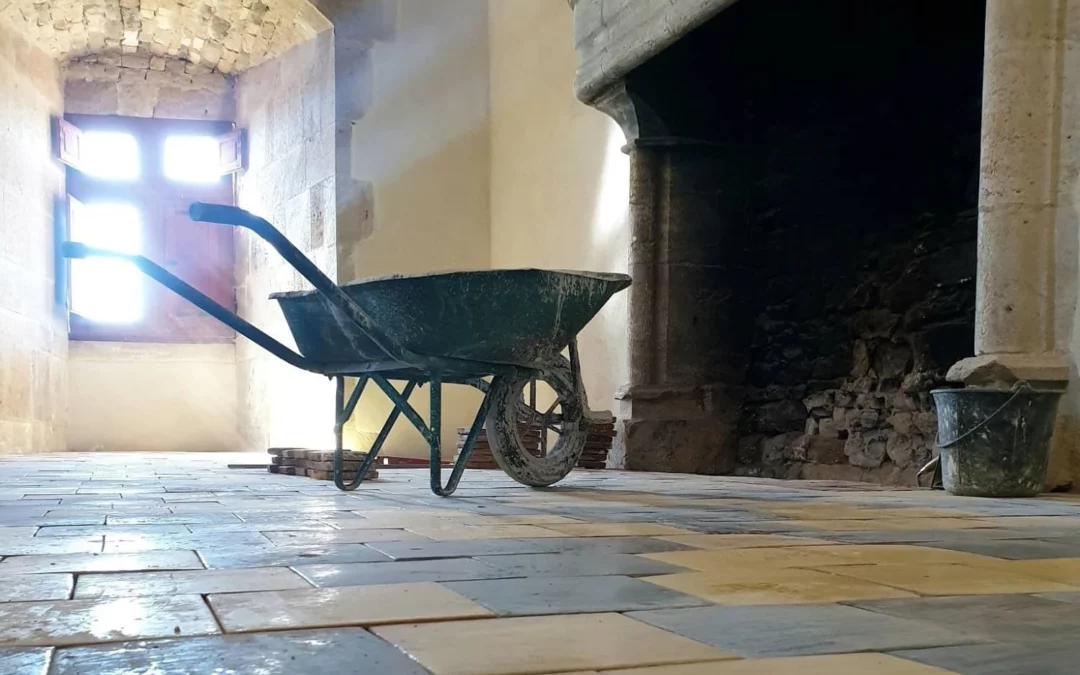 Restauration inédite de la salle carrée au château de Mâlain